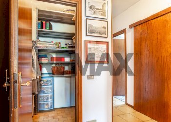 Hall / corridoio - Quadrilocale Via Unità D'Italia
 
34, Olgiate Olona - foto 16