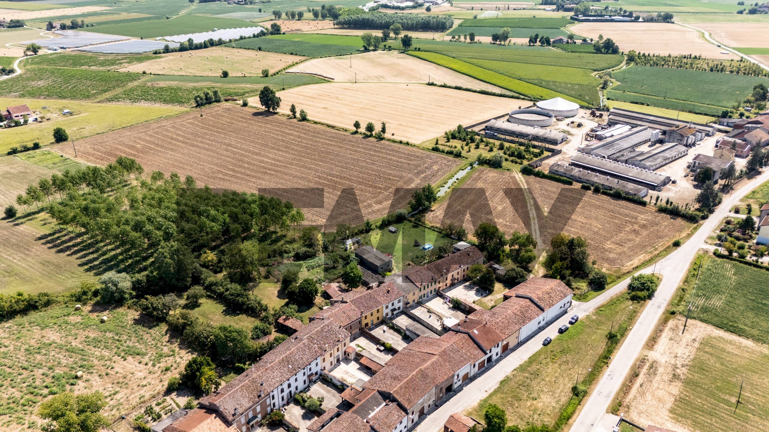 Casa all\'aperto - Agricultural land VIA PADRE KOLBE
 
CM, Commessaggio - photo 1