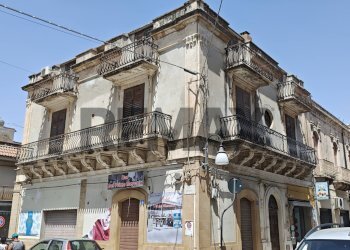 Edificio all\'aperto - Casa semi indipendente via Garibaldi
 
20, Pachino - foto 1