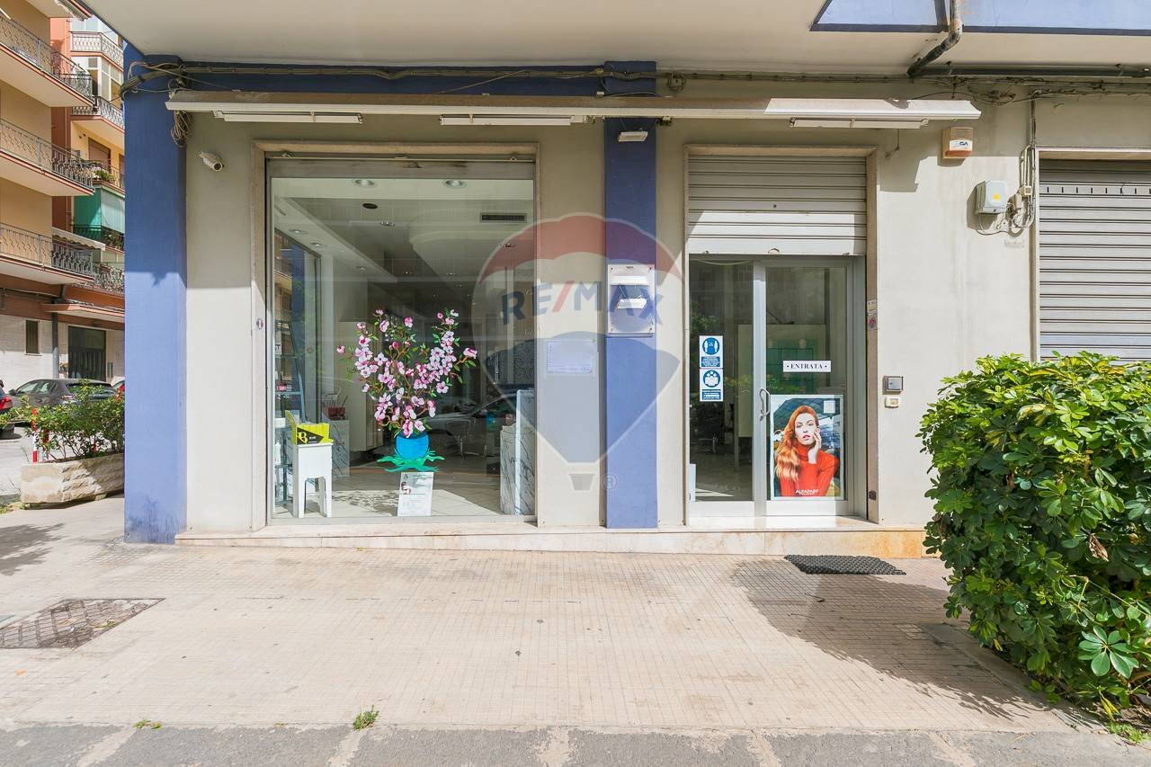 Edificio all\'aperto - Locale Commerciale Viale Tica
 
18, Siracusa - foto 1