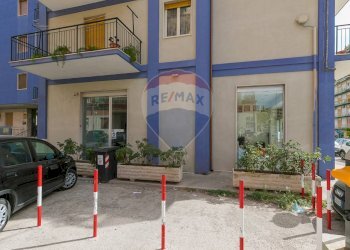 Edificio all\'aperto - Locale Commerciale Viale Tica
18, Siracusa - foto 27