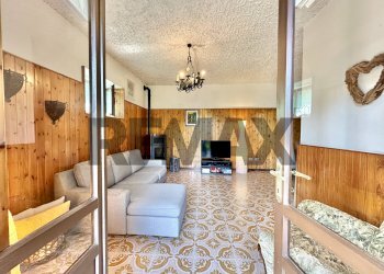 Soggiorno - Three-room apartment VIA AVIATICO
 
12, Selvino - photo 10