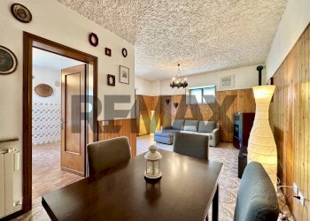 Sala da pranzo - Three-room apartment VIA AVIATICO
 
12, Selvino - photo 14