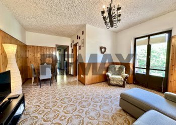 Sala da pranzo - Three-room apartment VIA AVIATICO
 
12, Selvino - photo 15
