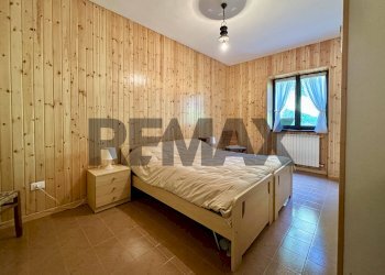 Camera / camera da letto - Three-room apartment VIA AVIATICO
 
12, Selvino - photo 17