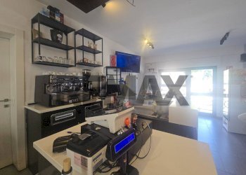 Cucina - Attività Commerciale Via Attilio Forlani
24, Cepagatti - foto 7