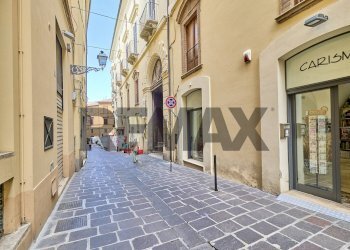 Edificio all\'aperto - Apartment Via Cesare De Lollis
 
10, Chieti - photo 5