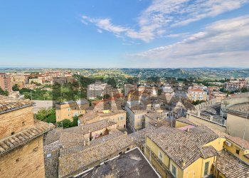 Edificio all\'aperto - Apartment Via Cesare De Lollis
 
10, Chieti - photo 12