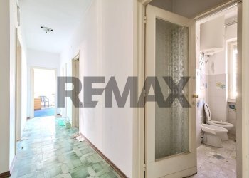 Hall / corridoio - Apartment Via Cesare De Lollis
 
10, Chieti - photo 24