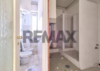Bagno - Apartment Via Cesare De Lollis
 
10, Chieti - photo 32