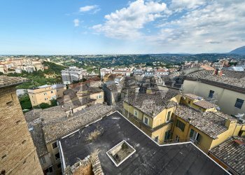 Edificio all\'aperto - Apartment Via Cesare De Lollis
 
10, Chieti - photo 35
