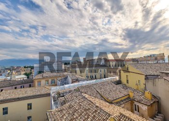 Edificio all\'aperto - Apartment Via Cesare De Lollis
 
10, Chieti - photo 36