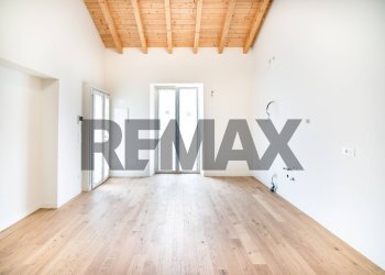 Stanza vuota - Two-room apartment via Matteotti
46, Rho - photo 5