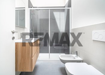 Bagno - Two-room apartment via Matteotti
46, Rho - photo 12