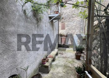 Non correlato - Casa indipendente VIA CASANOVA
 
27, Bagni di Lucca - foto 7