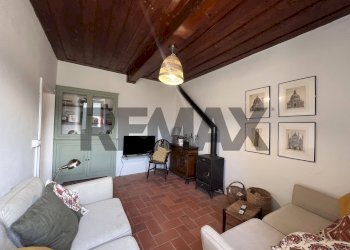 Soggiorno - Casa indipendente LOCALITA' FOSSA A MONTE
 
11, Bagni di Lucca - foto 8