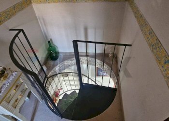 Scale zona notte - Casa semi indipendente via Caudina
 
7, Campolattaro - foto 19
