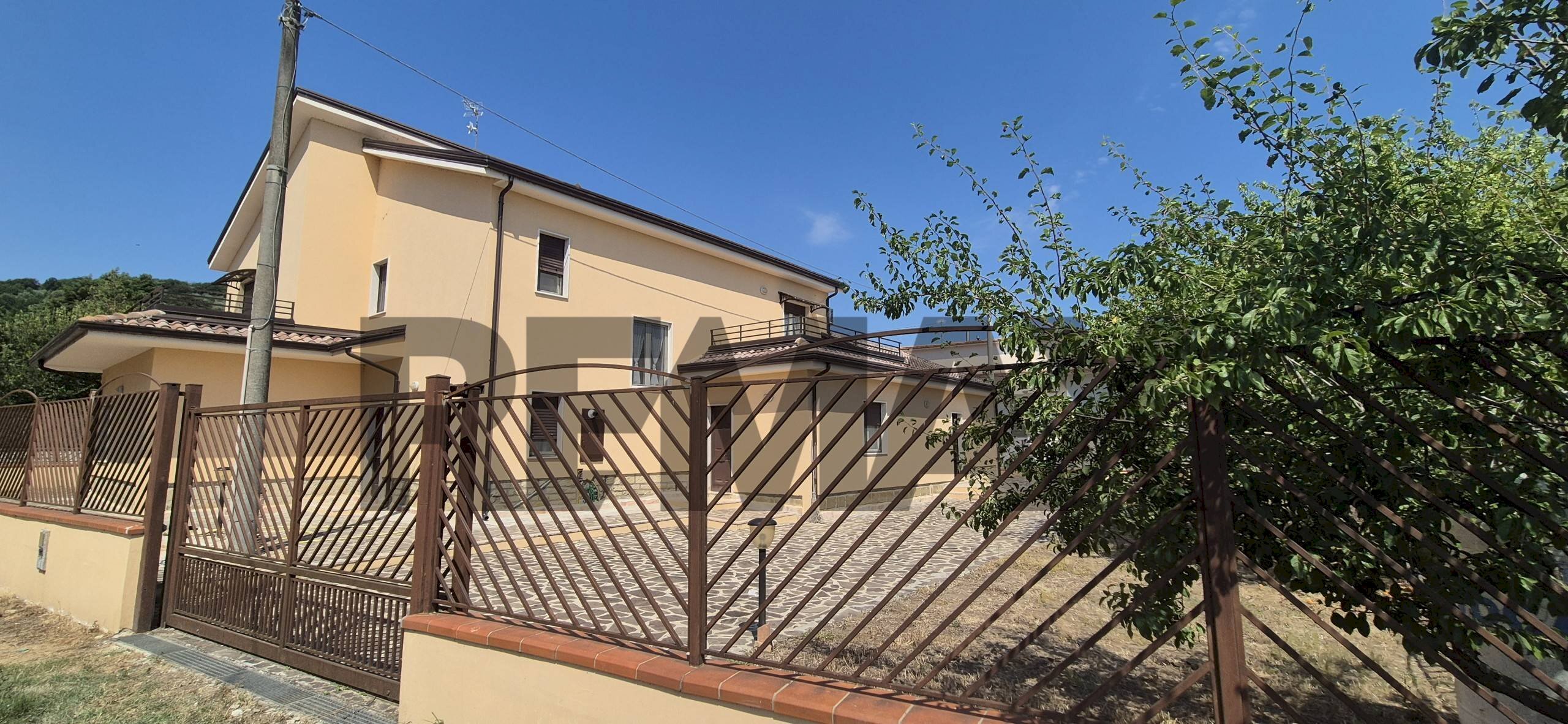 Casa all\'aperto - Villa Volturno
21, Ruviano - photo 2