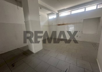 Stanza vuota - Commercial Premises Via Gaetano Salvemini
snc, Benevento - photo 9