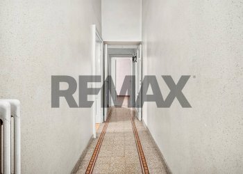 Hall / corridoio - Villa via Pascoli
 
16, Busto Arsizio - photo 27
