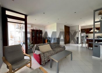 Soggiorno - Appartamento Via Marco Aurelio
 
1, Napoli - foto 5