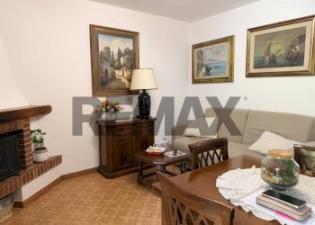 Sala da pranzo - Two-room apartment Via Borgo Nuovo
 
7, Villetta Barrea - photo 7