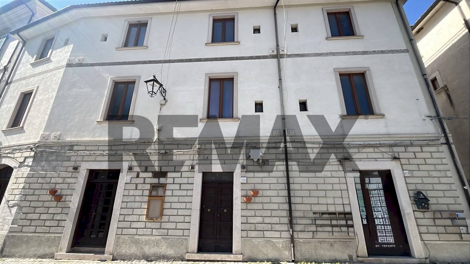 Edificio all\'aperto - Apartment Via Benedetto Virgilio
49, Villetta Barrea - photo 2