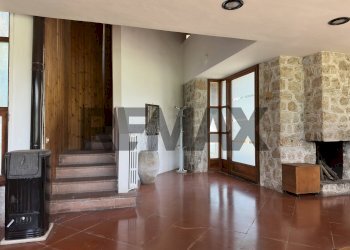 Scale - Villa Via Santa Maria
 
30, Isernia - foto 37