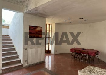 Sala da pranzo - Villa Via Santa Maria
 
30, Isernia - foto 40