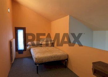Camera / camera da letto - Villa Via Santa Maria
 
30, Isernia - foto 50