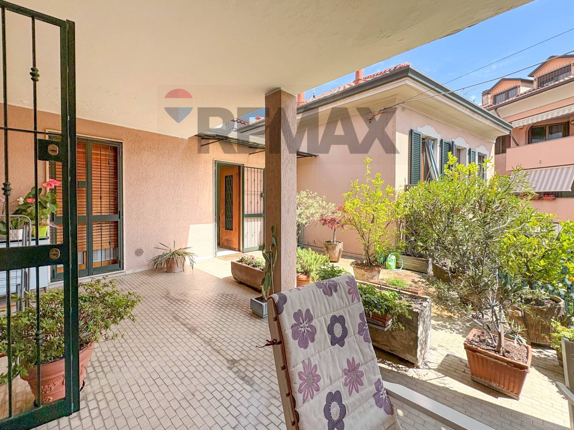 Terrazza - Four-room apartment viale vittorio veneto
14, Brugherio - photo 2