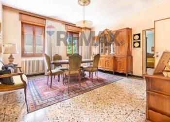 Sala da pranzo - Four-room apartment viale vittorio veneto
 
14, Brugherio - photo 6