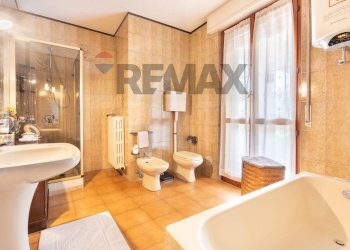 Bagno - Four-room apartment viale vittorio veneto
 
14, Brugherio - photo 21