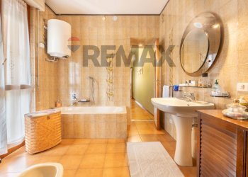 Bagno - Four-room apartment viale vittorio veneto
 
14, Brugherio - photo 22
