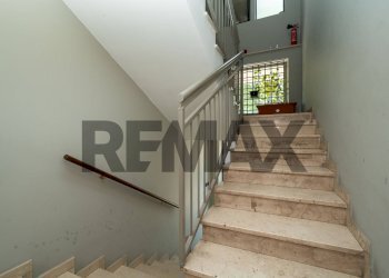 Scale - Three-room apartment Via Onorato Vigliani
 
63, Torino - photo 32
