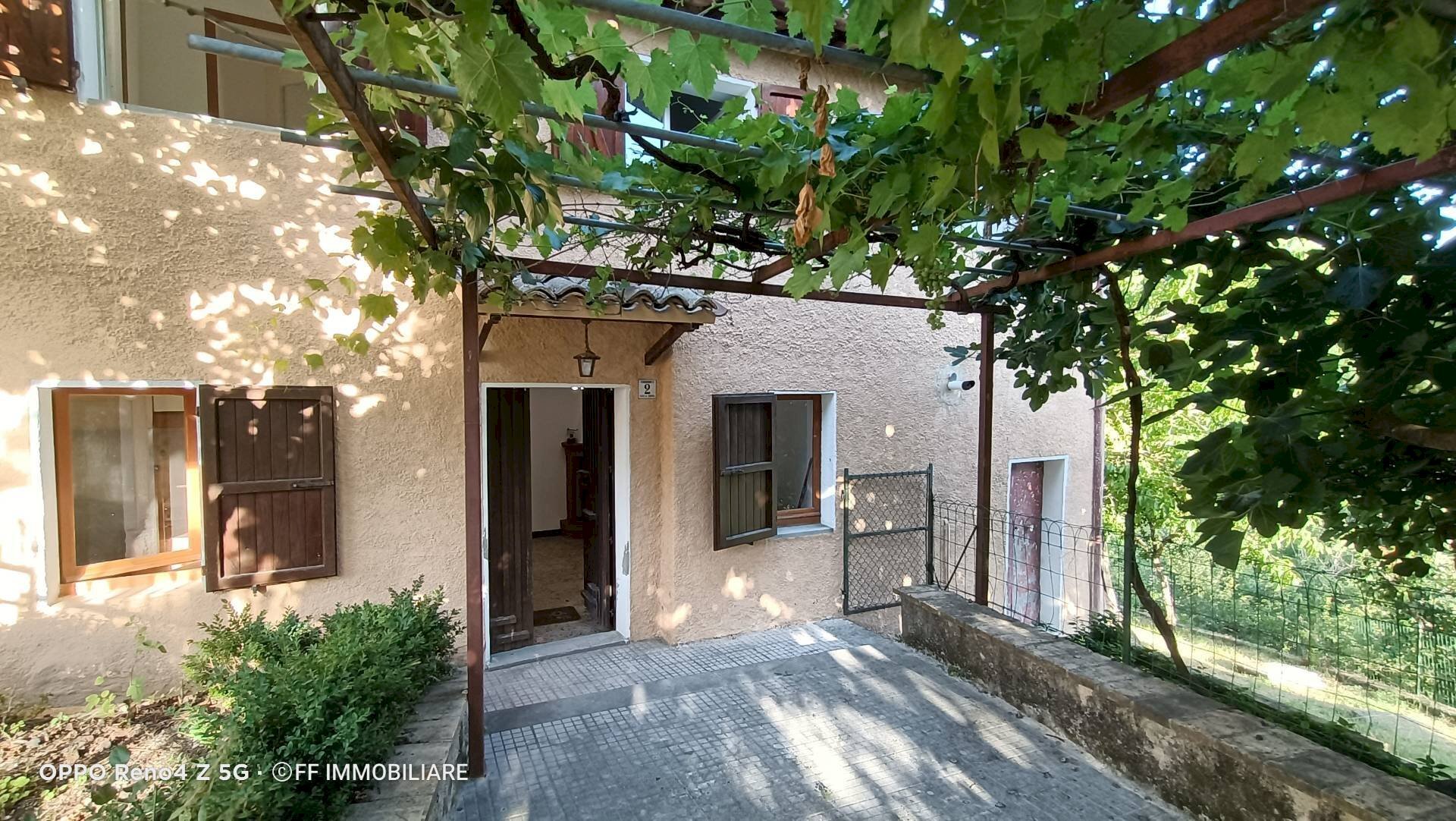 Foto 1 - Casa indipendente Via Lupidi, Valfornace - foto 1