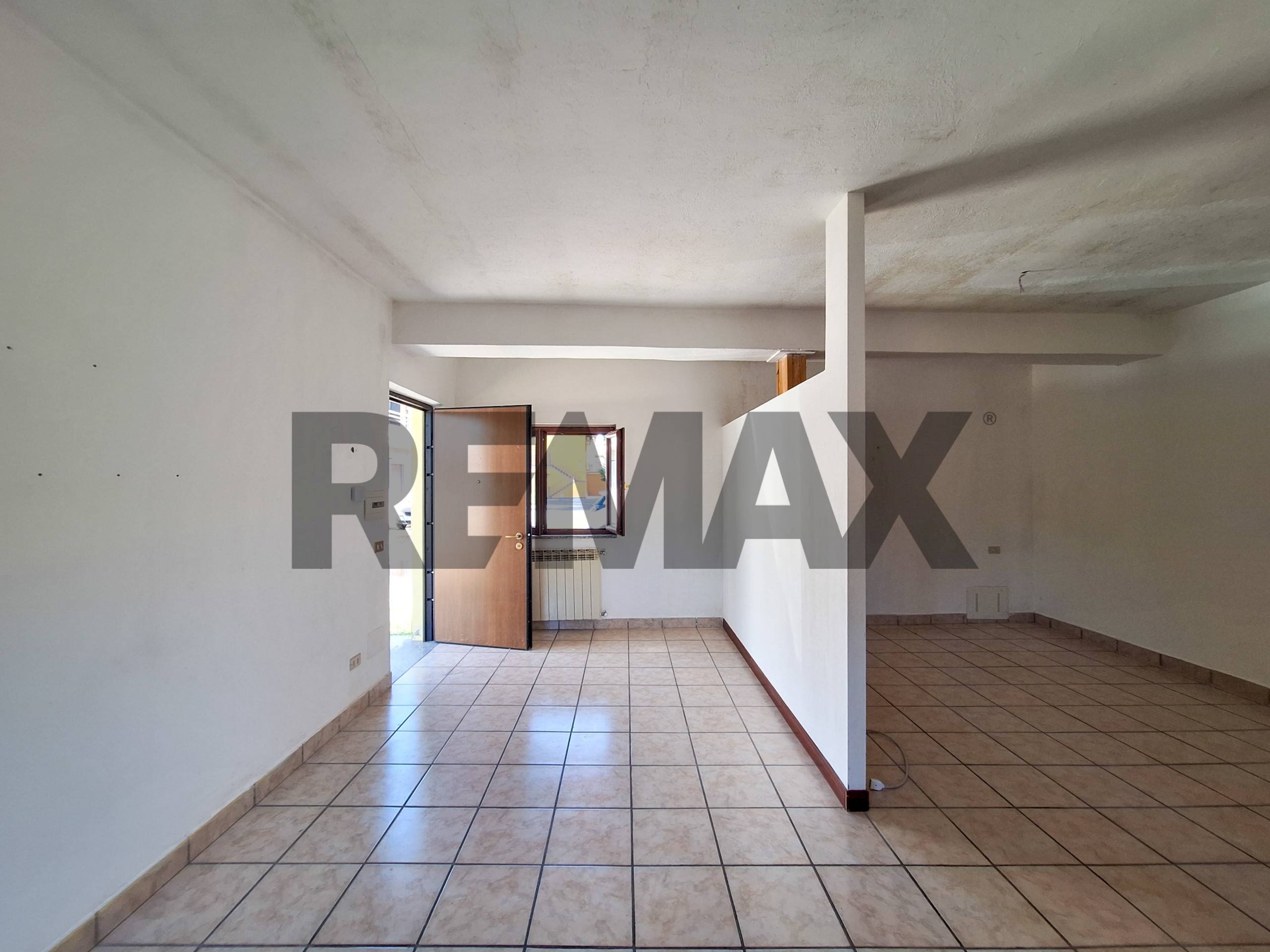 Stanza vuota - Casa semi indipendente FRAZIONE FORNACI
86, Fagnano Olona - foto 2