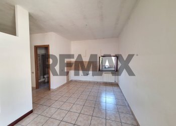 Stanza vuota - Casa semi indipendente FRAZIONE FORNACI
 
86, Fagnano Olona - foto 5
