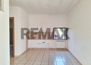 Stanza vuota - Casa semi indipendente FRAZIONE FORNACI
 
86, Fagnano Olona - foto 6