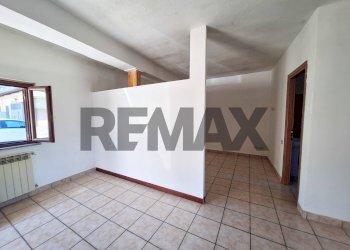 Stanza vuota - Casa semi indipendente FRAZIONE FORNACI
 
86, Fagnano Olona - foto 7