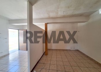 Stanza vuota - Casa semi indipendente FRAZIONE FORNACI
 
86, Fagnano Olona - foto 8