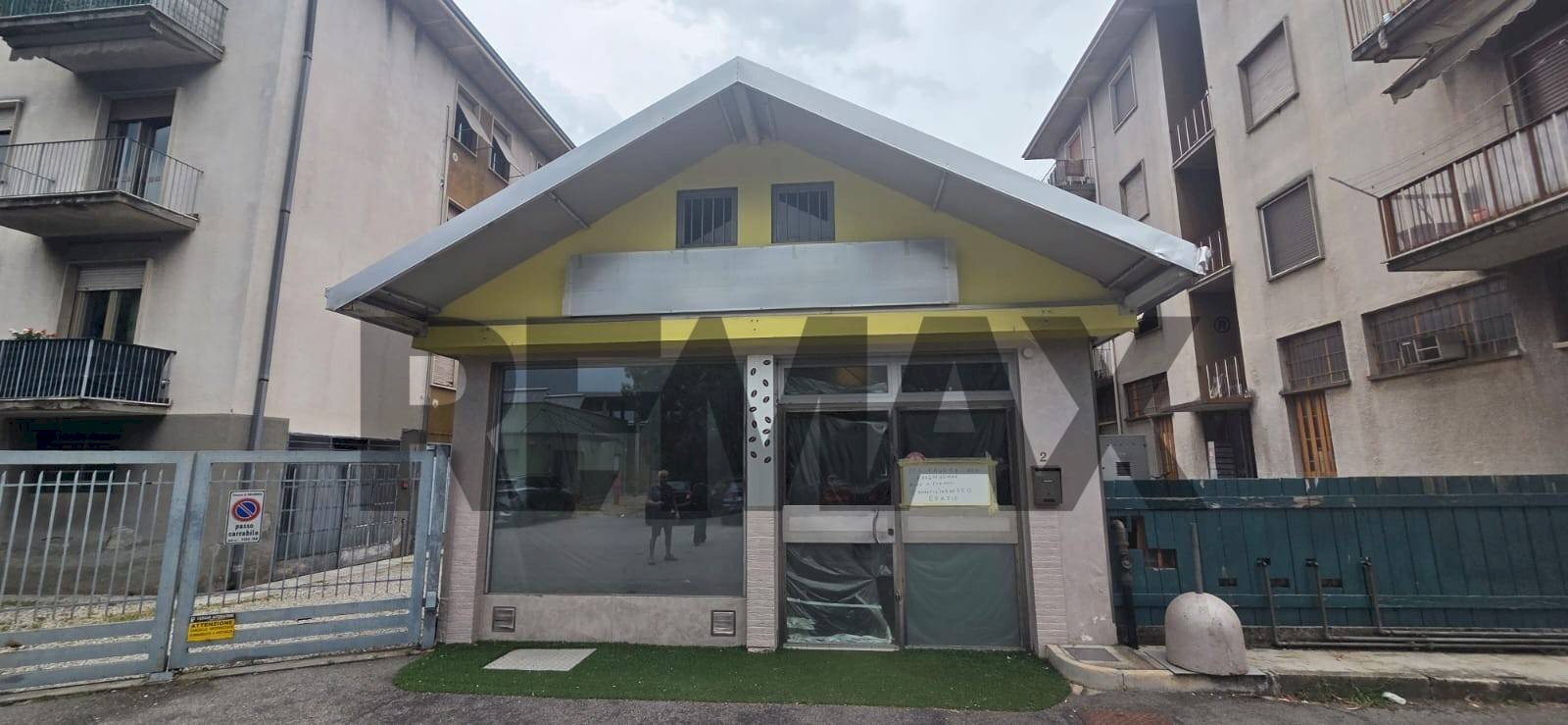 Edificio all\'aperto - Commercial Premises Via Frateli Vigorelli
 
2, Gallarate - photo 1