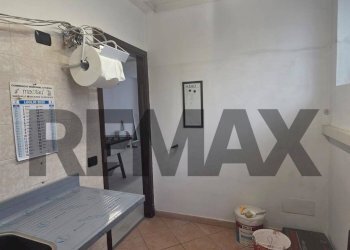 Hall / corridoio - Commercial Premises Via Frateli Vigorelli
2, Gallarate - photo 3