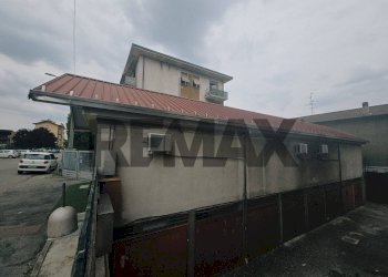Casa all\'aperto - Commercial Premises Via Frateli Vigorelli
2, Gallarate - photo 8