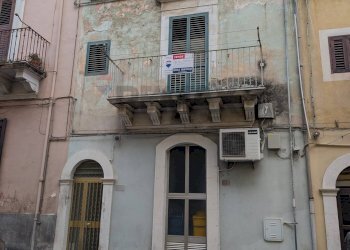 Edificio all\'aperto - Semi-detached house VIA GIOVANNI MELI
 
7, Ragusa - photo 1