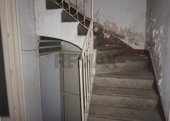 Scale - Semi-detached house VIA GIOVANNI MELI
 
7, Ragusa - photo 11