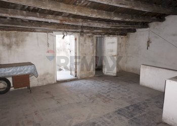 Parcheggio - Semi-detached house VIA GIOVANNI MELI
 
7, Ragusa - photo 18