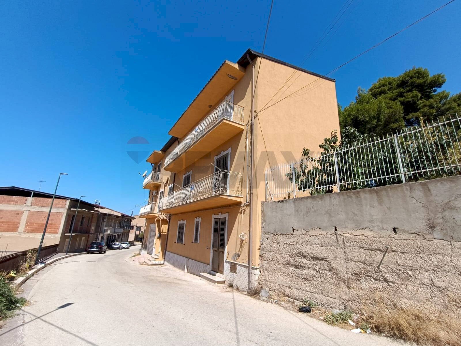 Edificio all\'aperto - Semi-detached house Don Giuseppe Arcieri
4, Favara - photo 3