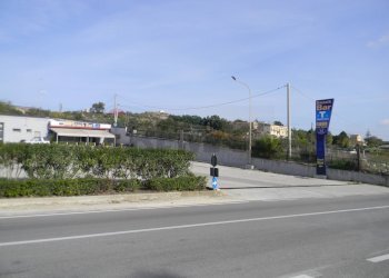 Edificio all\'aperto - Bar Tavola Calda - Fredda S.S. 122 KM 27 C/da Aquilata, Canicattì - foto 6