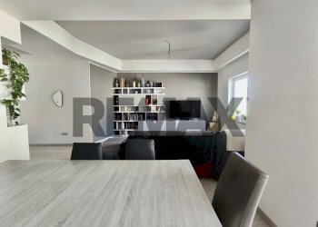 Sala da pranzo - Quadrilocale Via Bettolo
 
51, Brindisi - foto 4